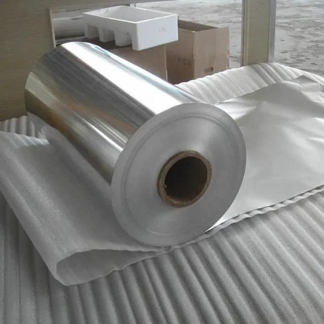 Gran rotlle de paper d'alumini color plata